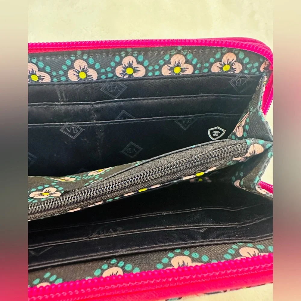 Vera Bradley Multicolor Floral Wallet - Picture 6 of 6